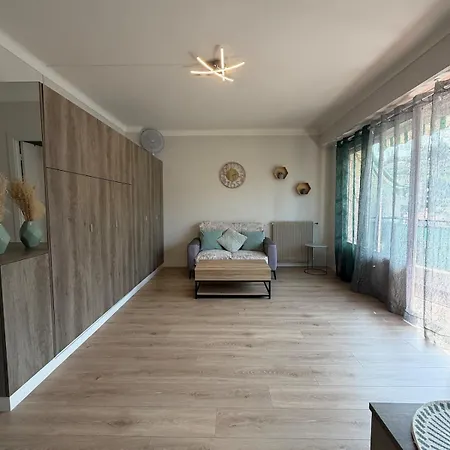 Riviera Urban Terrace - Beach, Terrace & Centre Appartamento *
