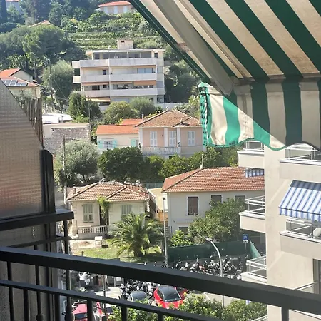 Riviera Urban Terrace - Beach, Terrace & Centre Appartamento